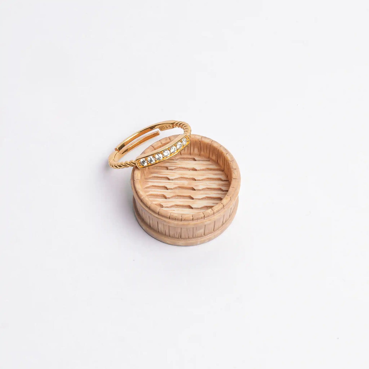 Radiance Entwined Ring