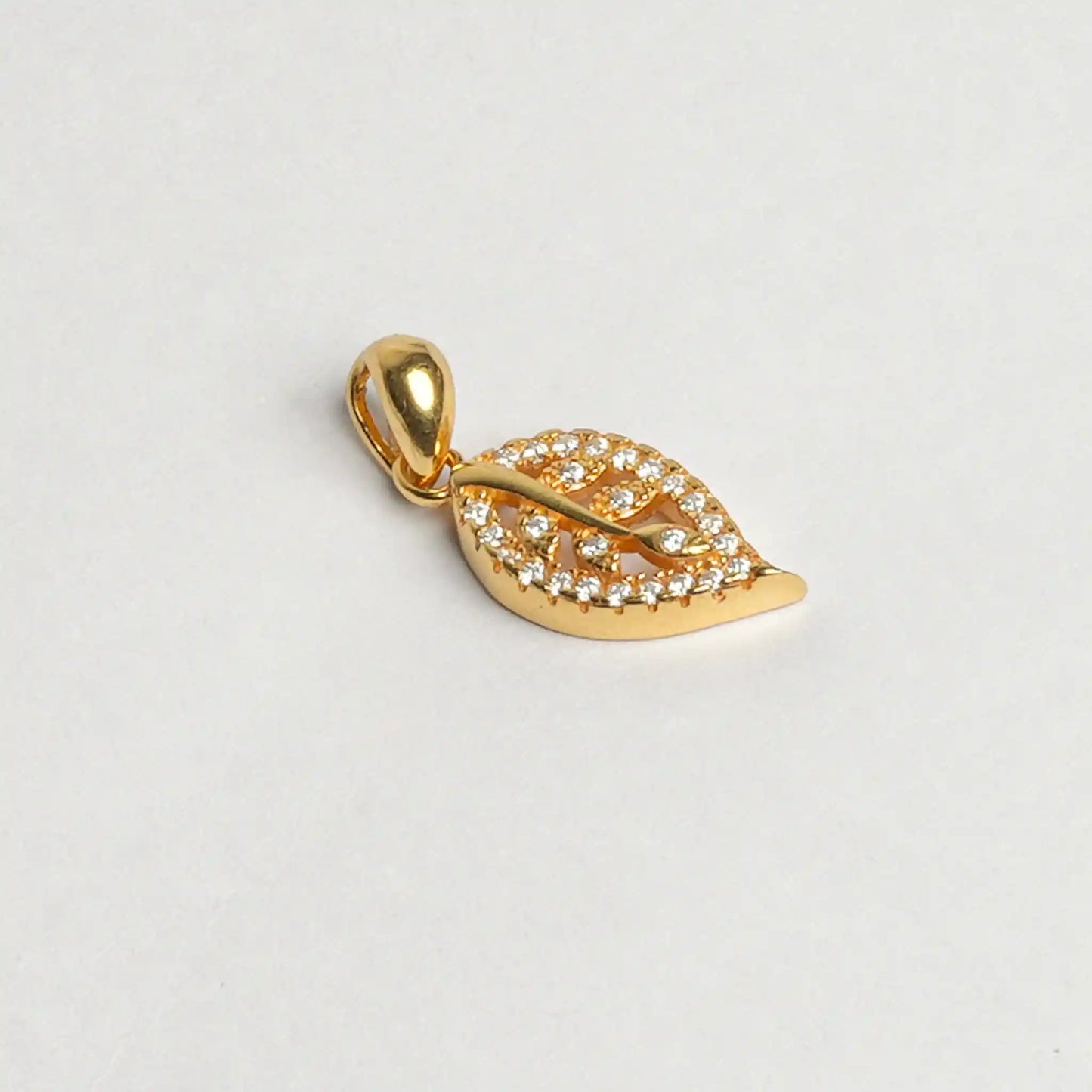 Golden Foliage Pendent set