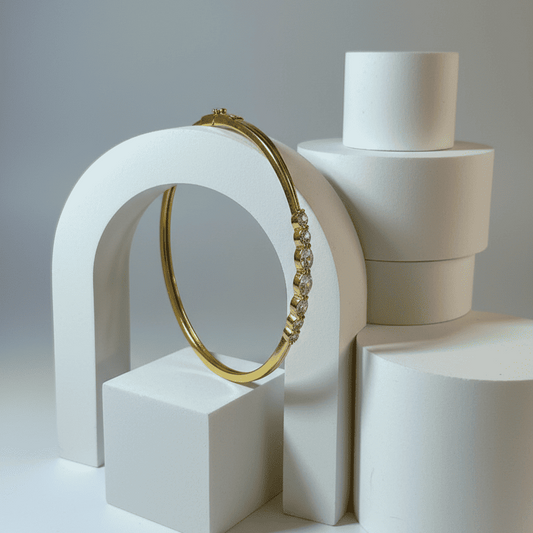 Dewdrop Sequence Bangle