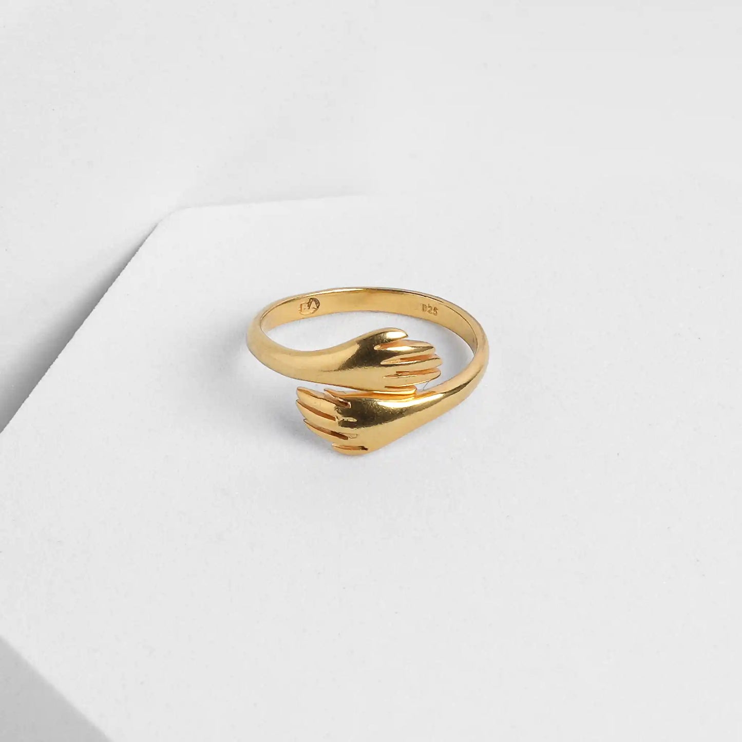 Light Embrace Ring